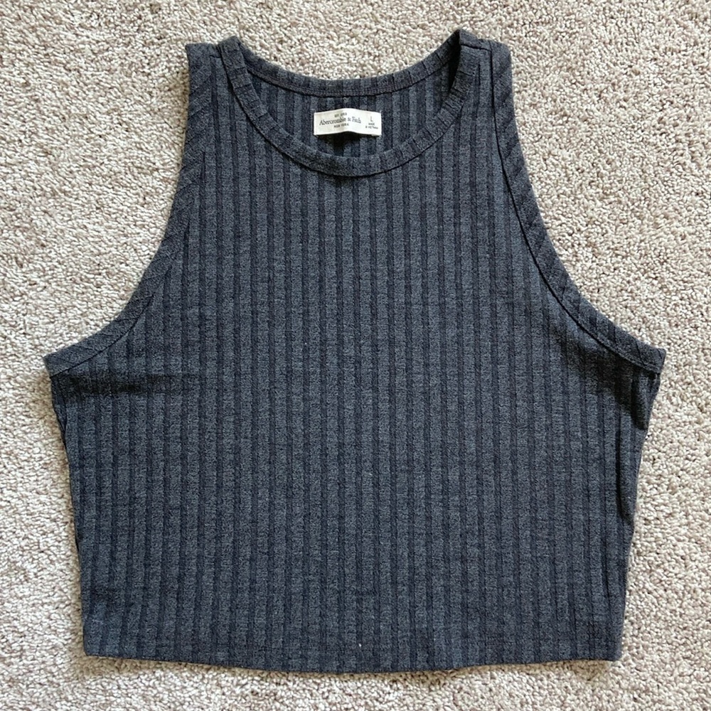 Abercrombie & Fitch • Gray High Neck Ribbed Tank